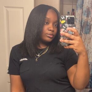 Meet your Posher, Dez'alyn